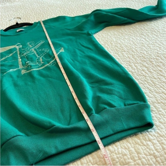 NWT Vintage Jerzees Women's Green
Lighthouse Anchor Embroidered
Sweatshirt Sz M - Picture 9 of 9